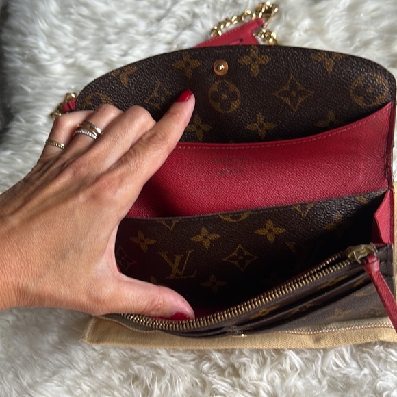 Louis Vuitton Emilie Monogram Wallet On Chain ❤️ - Picture 12 of 14